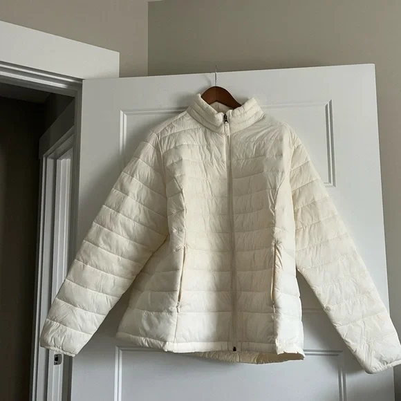 Amazon essentials Lightweight Jacket - Picture 3 of 12